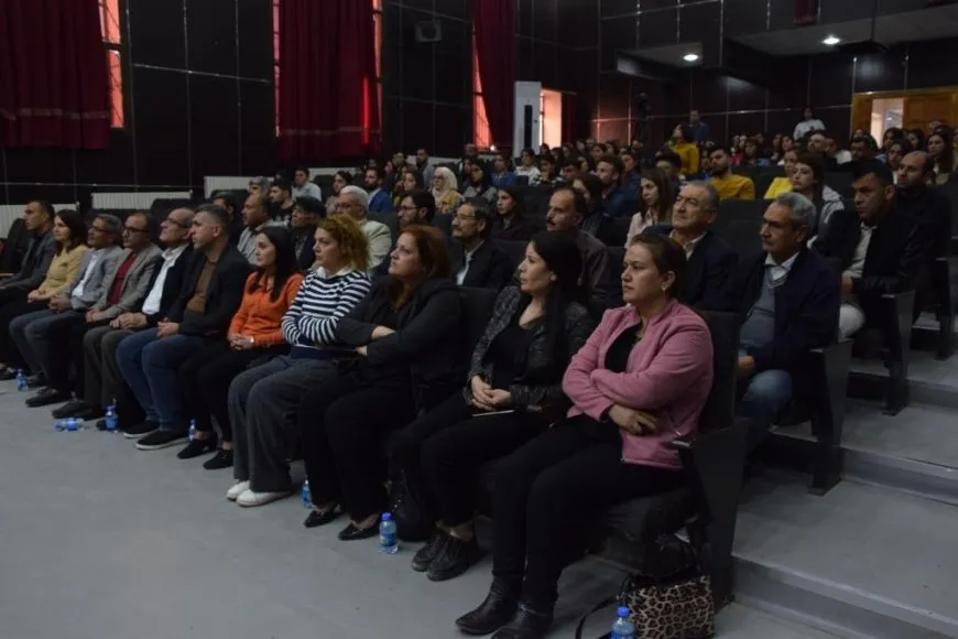 Roja duyemîn a 2.Festîvala Kobaniyê ya Wêjeyê