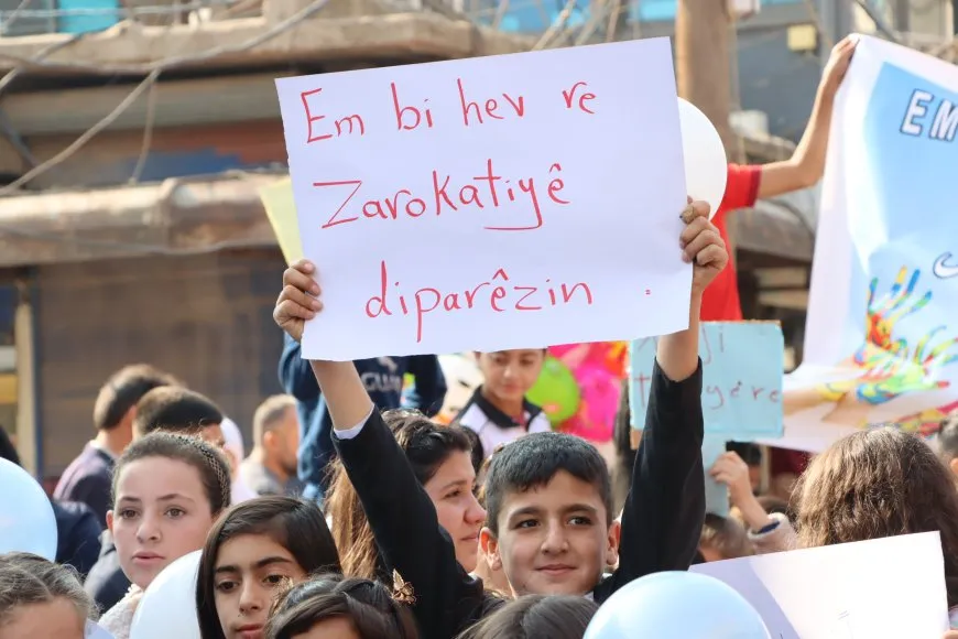 Bernameya rêzeçalakiyên Roja Zarokan a Cîhanê eşkere bû