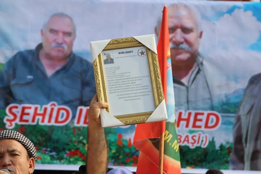′Em ê li ser şopa şehîdan bin′