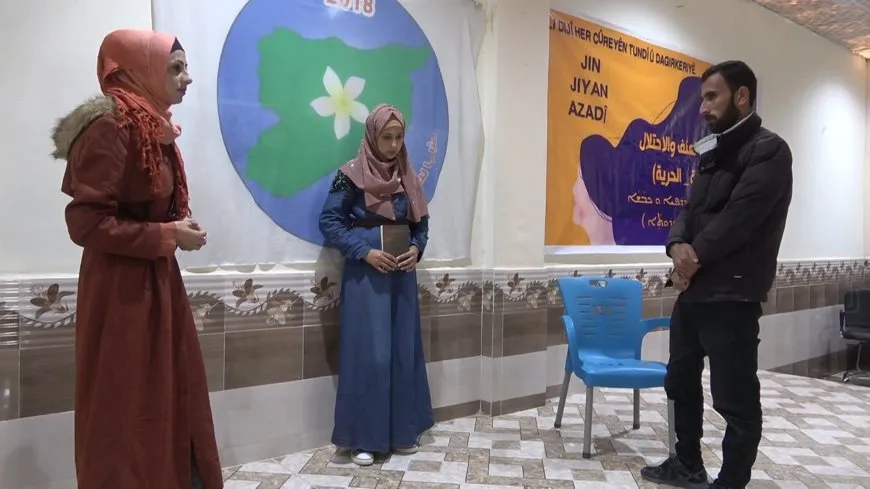 Li Dêrazorê şanoya têkildarî êşên jinan û têkoşîna wan