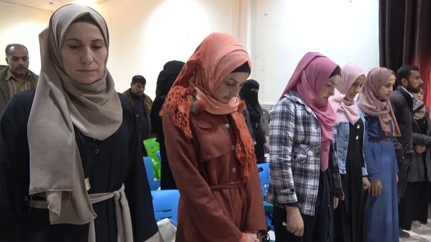 Li Dêrazorê şanoya têkildarî êşên jinan û têkoşîna wan