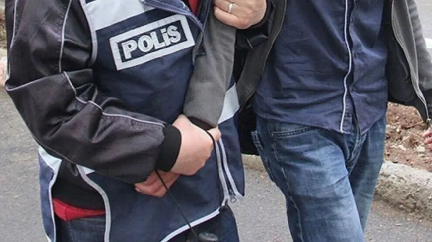 Di operasyonên qirkirina siyasî de gelek kes hatin destgîrkirin
