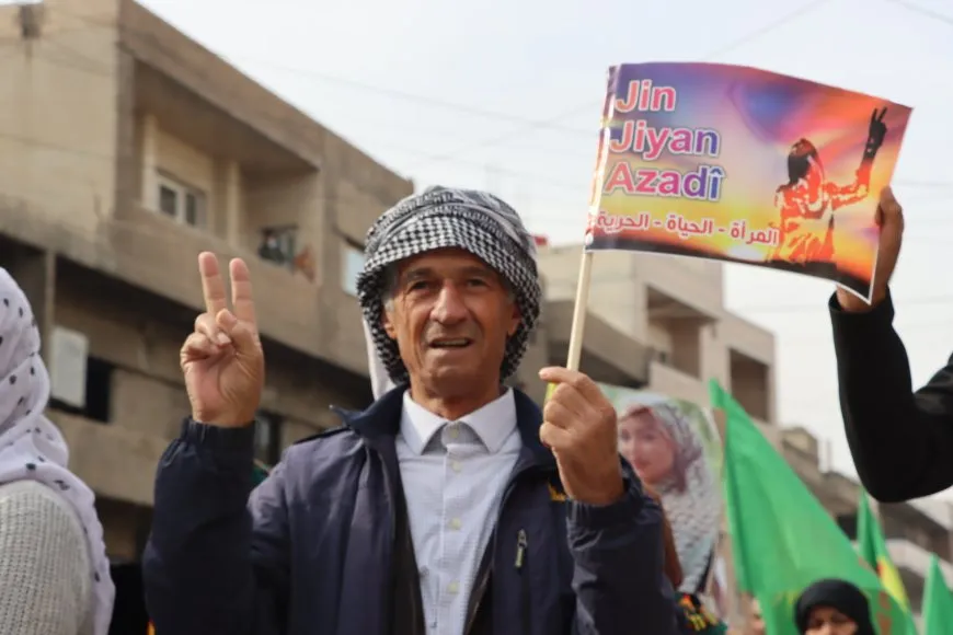 Di roja têkoşîna li dijî tundiyê de girseyên gel û jinan banga azadiya jinan kir