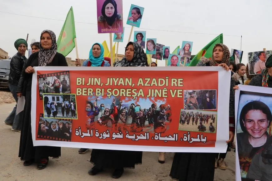 ‘Birêxistinbûna jinan alternatîfa pergala zordest e’