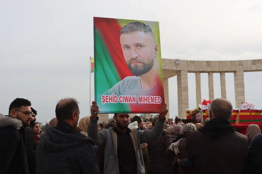 Şehîd Ciwan bi merasîmekê hat oxirkirin