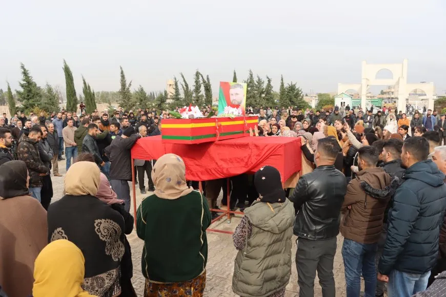 Şehîd Ciwan bi merasîmekê hat oxirkirin