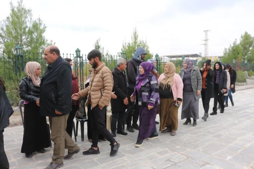 Xelkê Kobanê sersaxî da malbatên şehîd Mehmûd Kobanê û Milîtan Kobanê