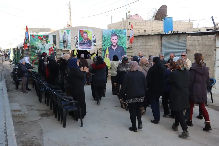 ‘Em ê tola şehîdên xwe hildin’