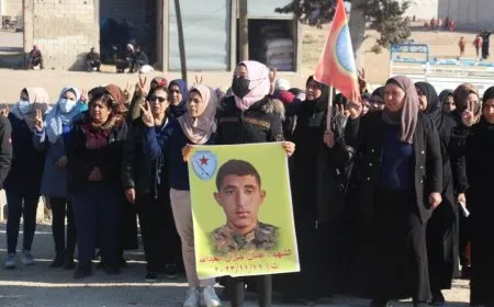 Di merasîma sersaxiyê ya şehîd Ednan El Edullah de: Mîrasa şehîdan jêdera hêzê ye