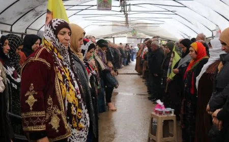 Şêniyên Qamişloyê sersaxî ji malbata şehîd Ebdulqadir Îbrahîm re xwest