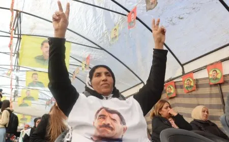 Çalakvanên greva birçîbûnê: Felsefeya Rêber Abdullah Ocalan hêvî ye