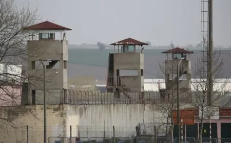 Çalakiya greva birçîbûnê di roja 22’yan de didome
