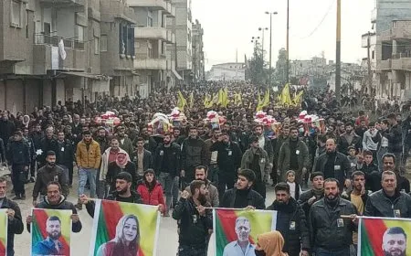 Li Qamişloyê merasîma girseyî ya oxirkirina şehîdan