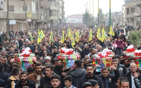 Hezaran kesan 8 şehîd bi sozên tolhildan-berxwedanê oxir kirin