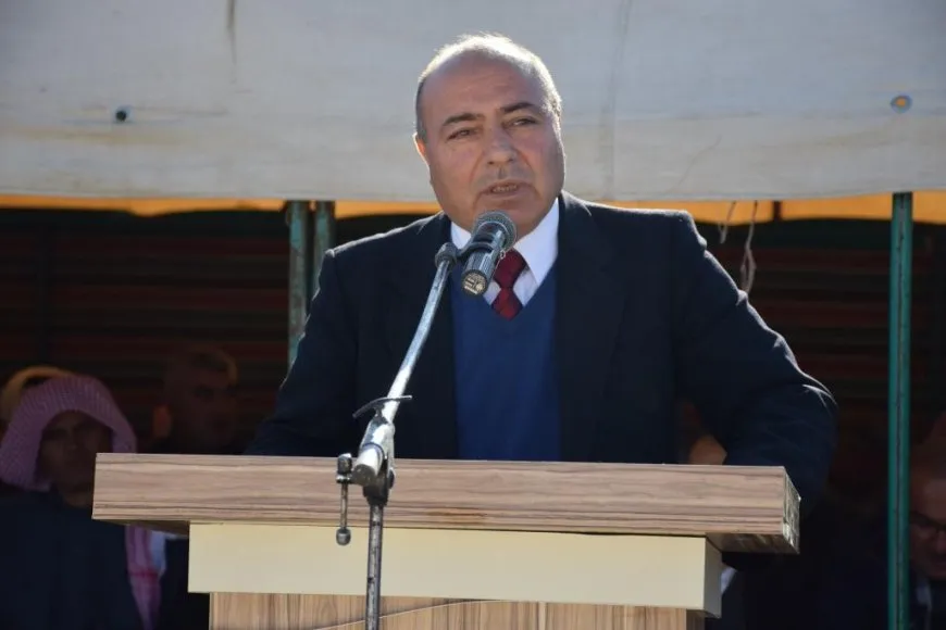 Rêveberiya Xweser 2 malbat li hev anî