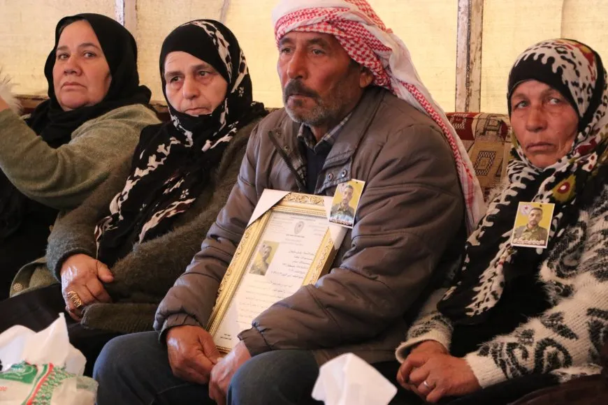 Xelkê Hesekê sersaxî da malbatên şehîd Amir Silêman û Emar El Hewan