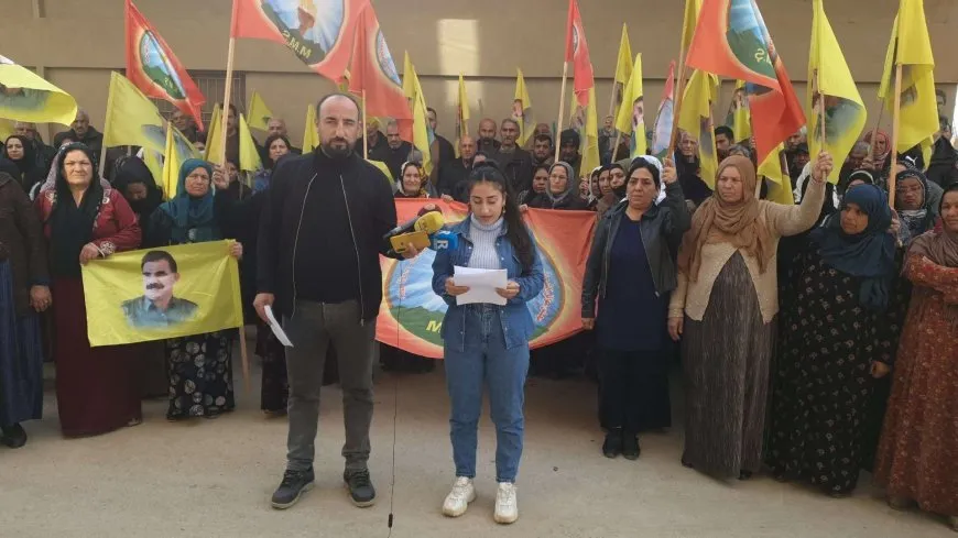 Malbatên şehîdan: Ji bo aşkerakirina rewşa Rêber Apo dakevin qadan