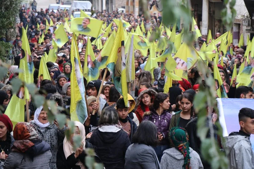 Em deyndarên Rêbertî ne, mafê me ye rewşa wî nas bikin′
