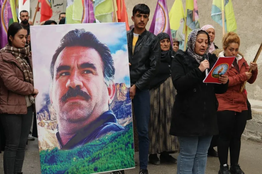 Saziyên civakî banga aşkerakirina rewşa Rêber Abdullah Ocalan kir