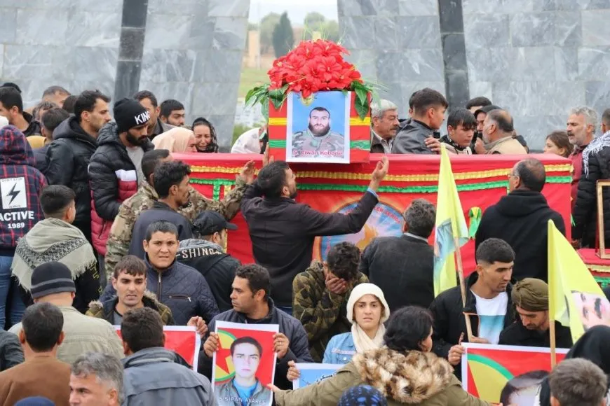 Şêniyên herêma Firatê şehîd Ciwan Kobanê oxir kir