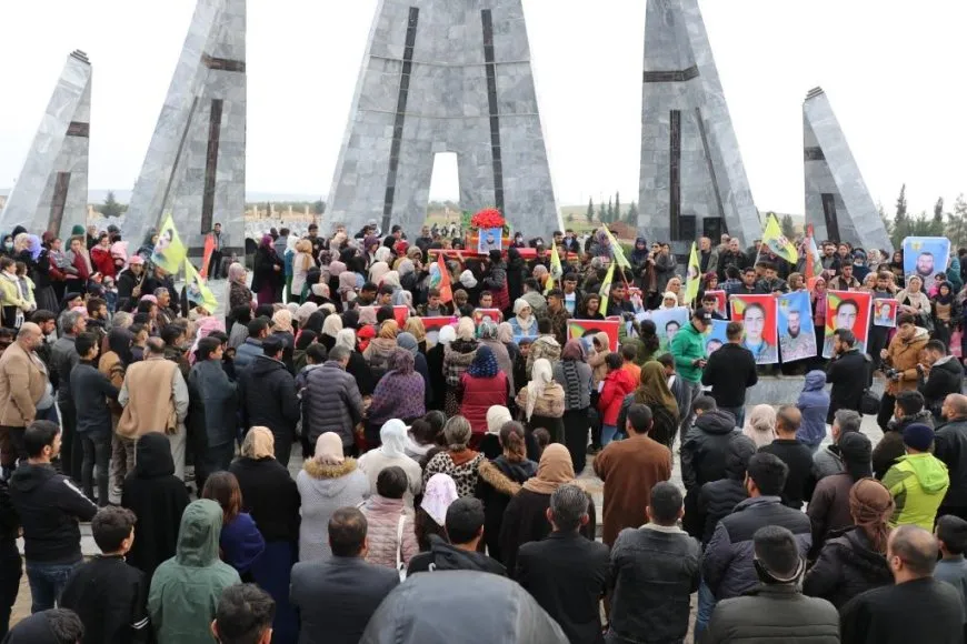 Şêniyên herêma Firatê şehîd Ciwan Kobanê oxir kir