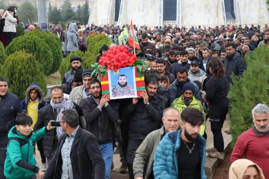 Şêniyên herêma Firatê şehîd Ciwan Kobanê oxir kir