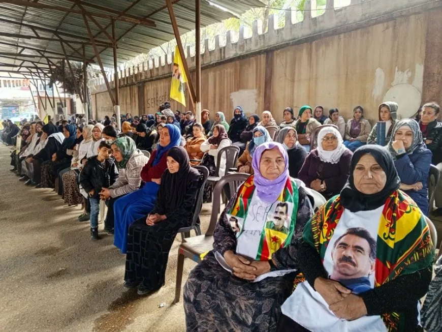 `Kesek nikare têkoşîna me rawestîne`