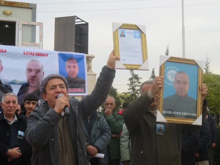 Şêniyên Qamişloyê cenazeyê şehîd Ayaz Ebdullah oxir kir
