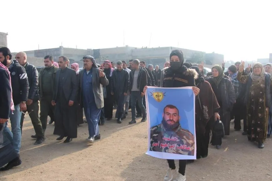 Bi sedan kesî sersaxî ji malbata şehîd Ciwan Kobanê re xwest