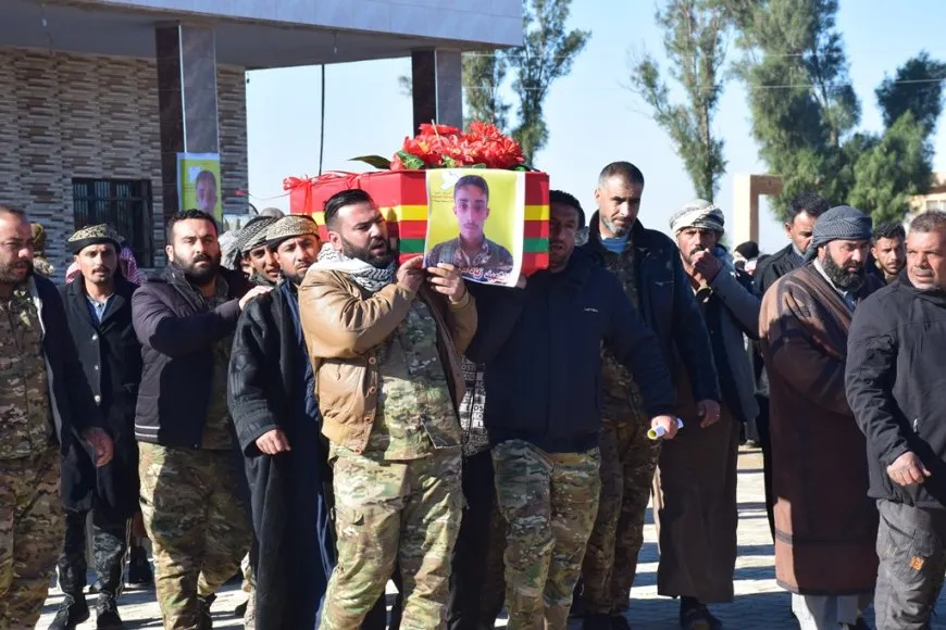 Şehîd Ziyad El Hisên li Şedadê hate veşartin
