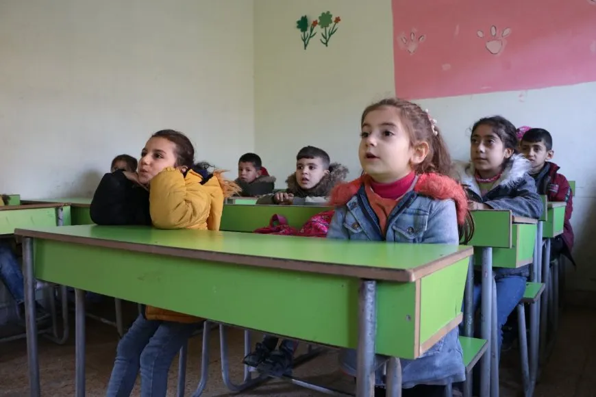 Dorpêç bandoreke neyinî li qada perwerdeyê dike