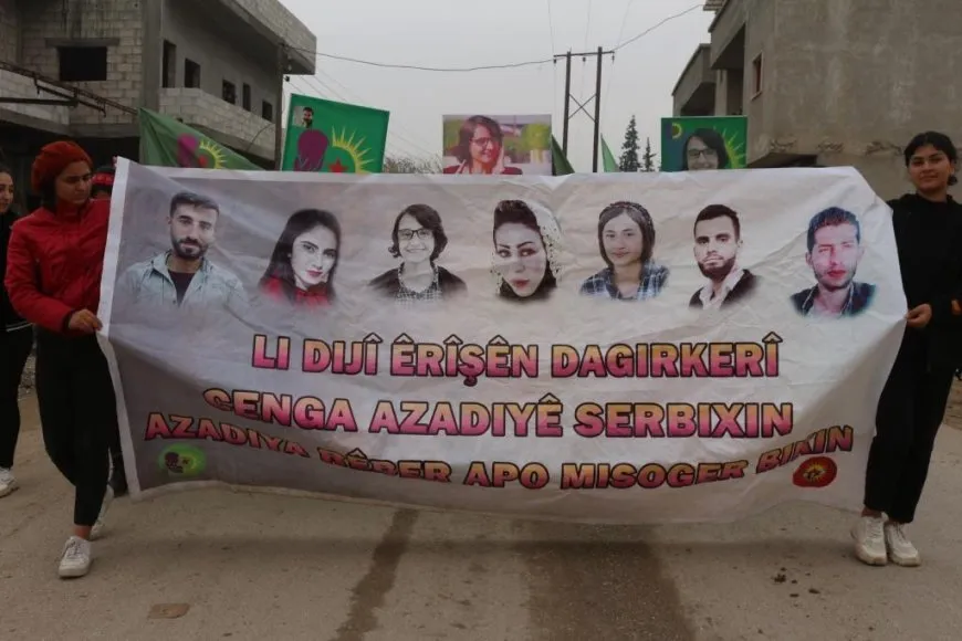 Şehîdên ciwanên şoreşger bi meşekê hatin bibîranîn