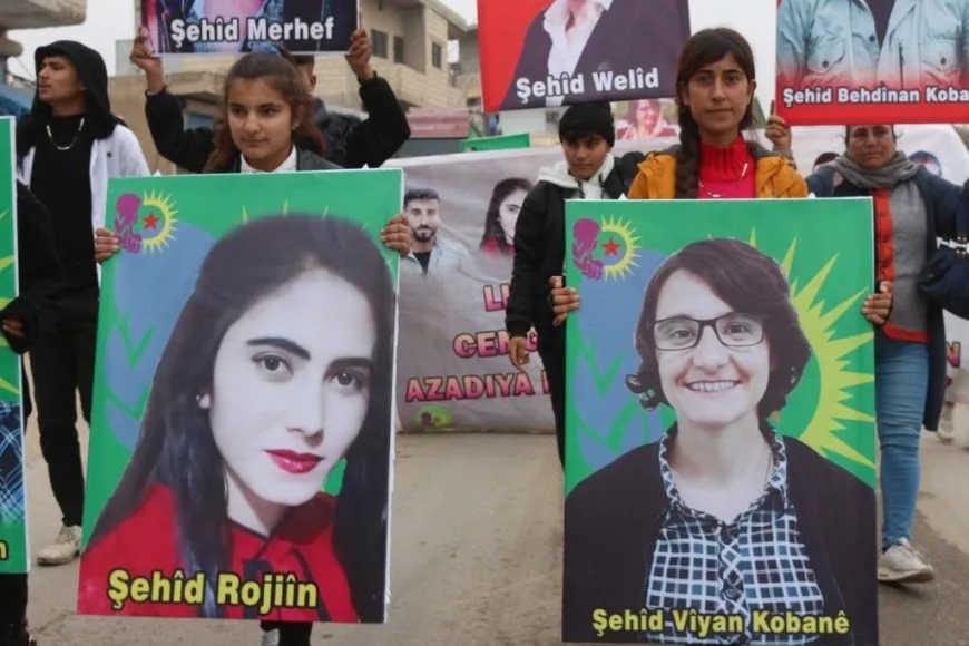 Şehîdên ciwanên şoreşger bi meşekê hatin bibîranîn