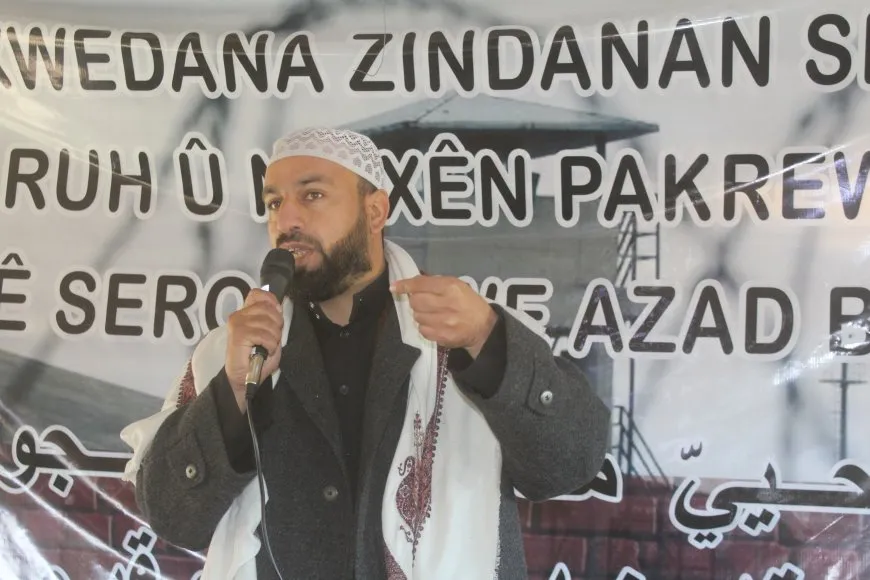 ′Rêbertî ji bo azadiya me tê koşiya û rola me jî em azadiya wî ya fîzîkî pêk bînin′