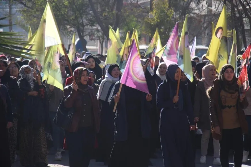 Şêniyên kantona Mînbicê berxwedana zindanan silav kir