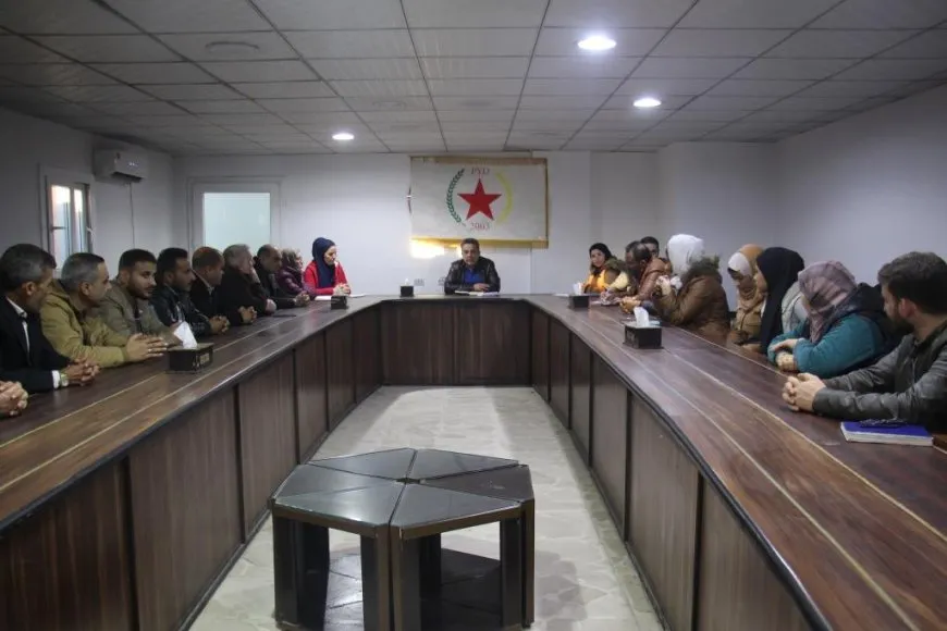 ′Neteweya demokratîk ji bo pirsgirêkên heyî çareserî ye′