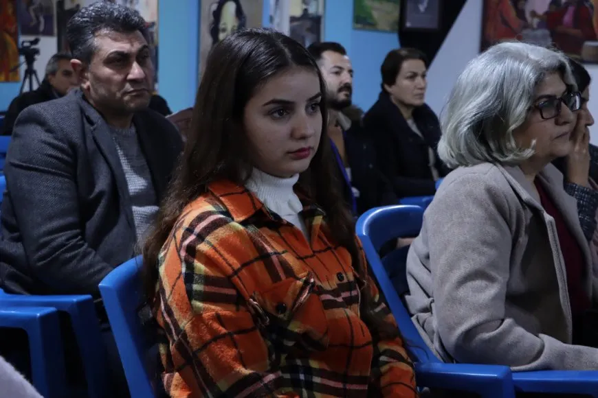 Mîhrîcana Rojava bi temayên ciyawaz derbas dibe
