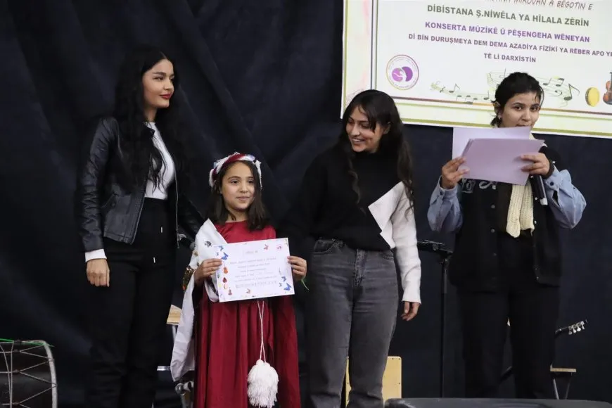 Li Qamişloyê çalakiya zarokan