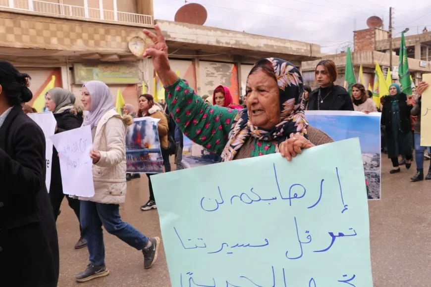 Xelkê Bakur û Rojhilatê Sûriyeyê li hember êrişan li qadan in