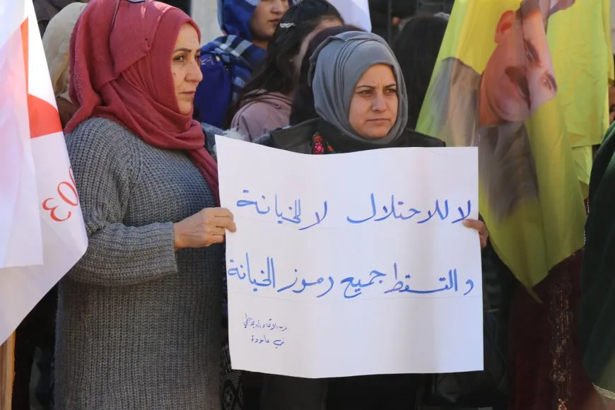 Li hember êrişan xelkê Bakur û Rojhilatê Sûriyeyê daketin qadan