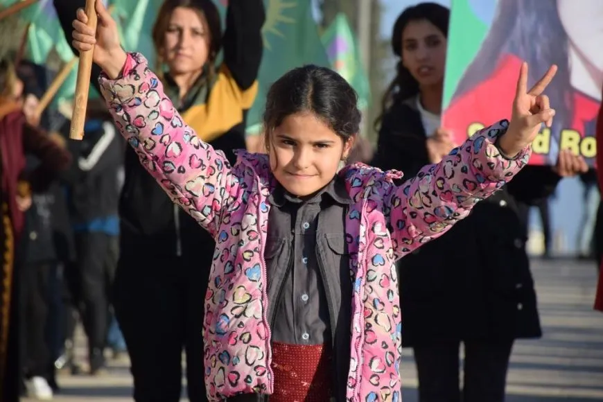 Gelên Bakûr û Rojhilatê Suriyeyê dijî êrîşan herikîn kolanan