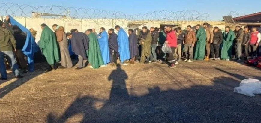 Artêşa Lubnanê 54 penaberên sûriyeyî ji mirinê xilas kirin