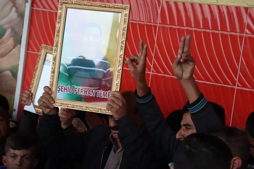 Hezaran kesan 8 şehîd bi sozên tolhildan-berxwedanê oxir kirin