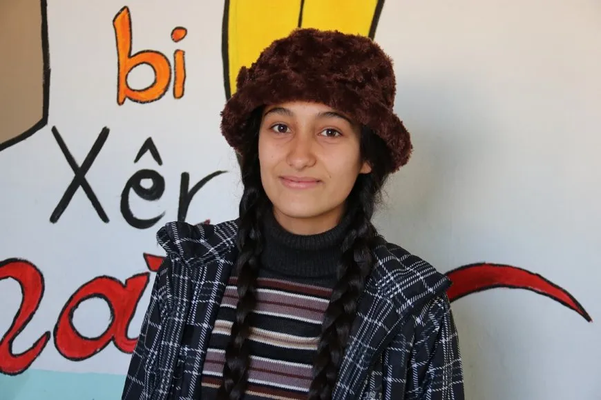 ′Bi xêzkirina wêneyan dibistanên me xweşik dibin′