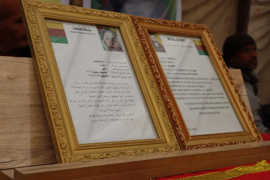 Xelkê Qamişlo sersaxî da malbatên şehîd Ciwan Elî û Aya Mihemed