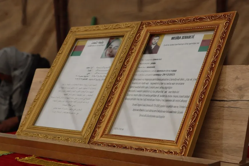 Xelkê Qamişlo sersaxî da malbatên şehîd Ciwan Elî û Aya Mihemed