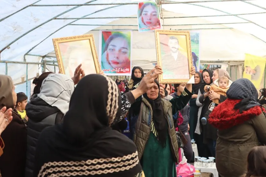Xelkê Qamişlo sersaxî da malbatên şehîd Ciwan Elî û Aya Mihemed