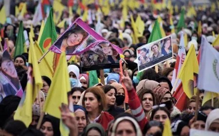 ’Têkoşîn wê bidome heta hesab ji faîlên komujiyên Parîsê were pirsîn’