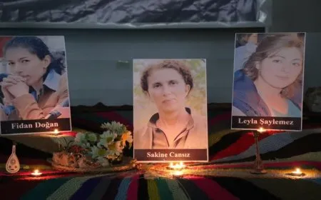 Kevana Zêrîn şehîd Sakîna Cansiz û hevalên wê bi bîr anîn