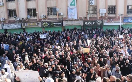 Di xwepêşandanên Siwedayê de topbarankirina Erman û Milih hat şermezarkirin